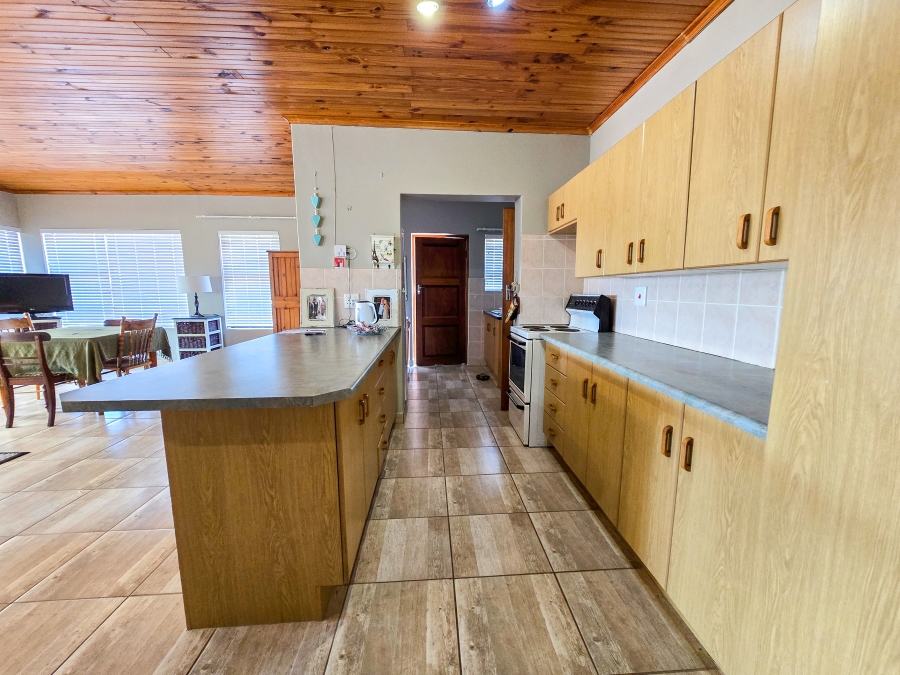 3 Bedroom Property for Sale in Stilbaai Wes Western Cape
